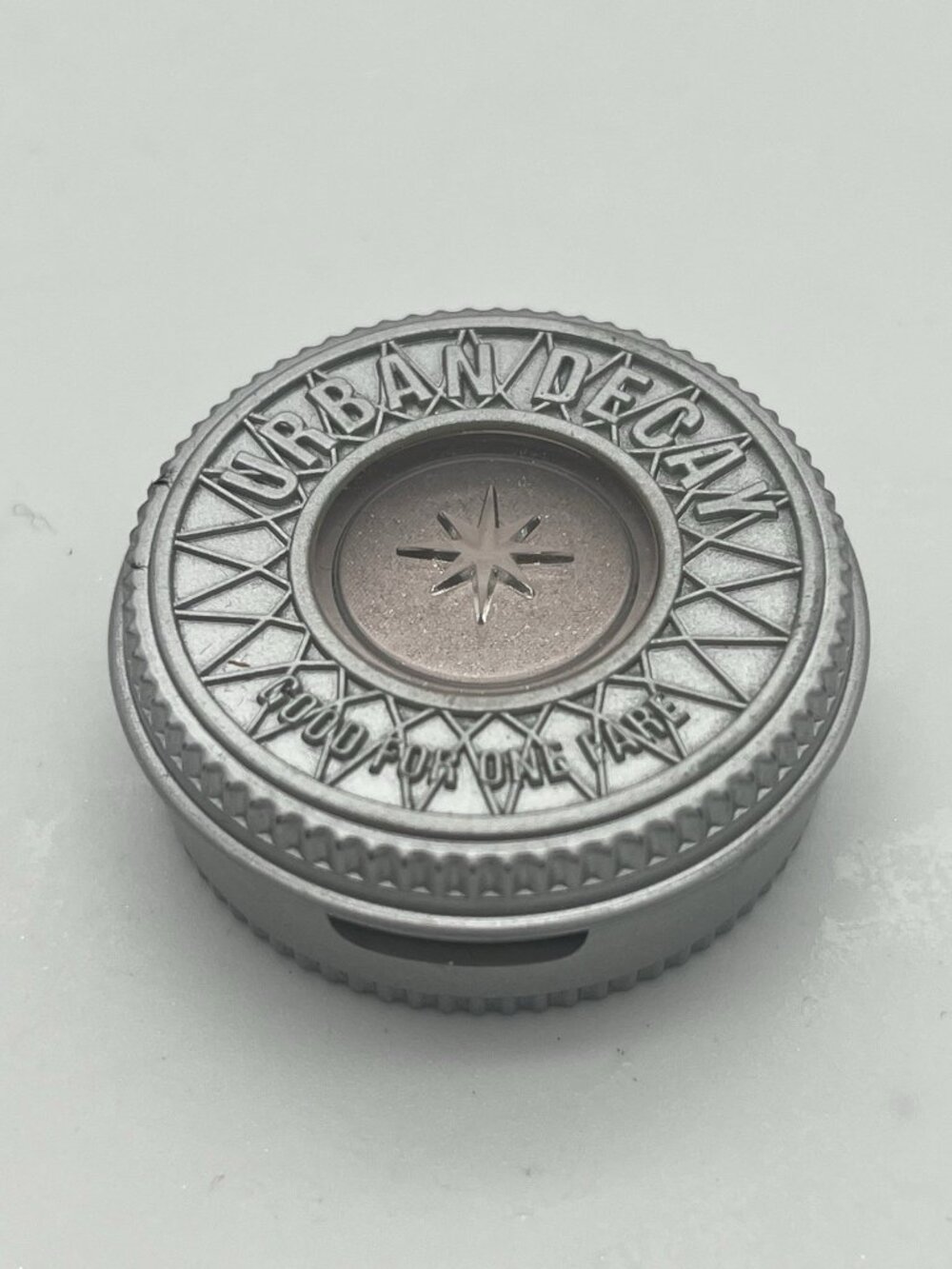 Urban Decay GRIND Eye Shadow 1.5g Token